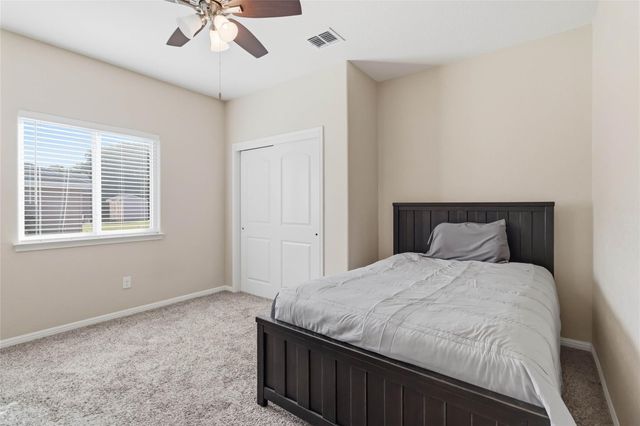 285 Hummingbird WAY, Martindale, TX 78655