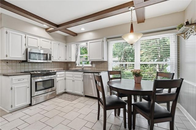 10069 Bluejacket Drive, Overland Park, KS 66214