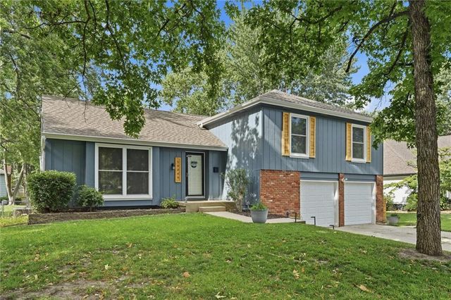 10069 Bluejacket Drive, Overland Park, KS 66214