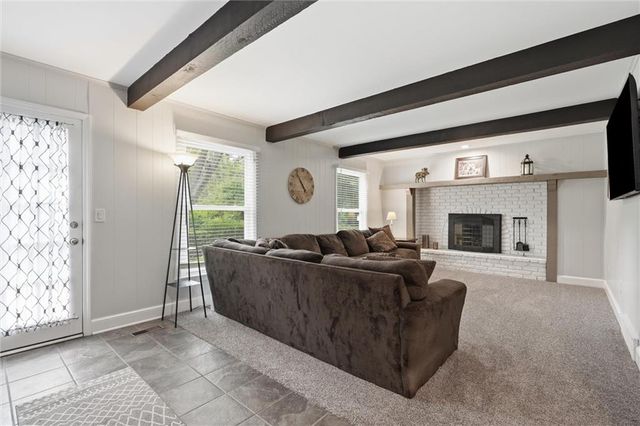 10069 Bluejacket Drive, Overland Park, KS 66214