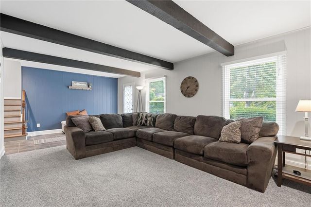10069 Bluejacket Drive, Overland Park, KS 66214