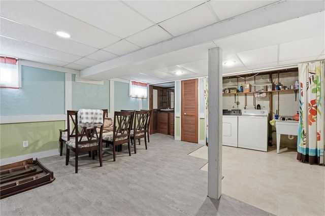10069 Bluejacket Drive, Overland Park, KS 66214