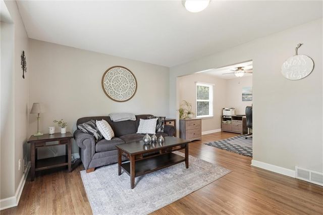 10069 Bluejacket Drive, Overland Park, KS 66214