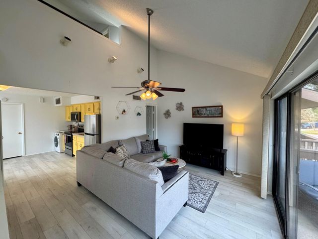 12900 Walden Road 820, Montgomery, TX 77356