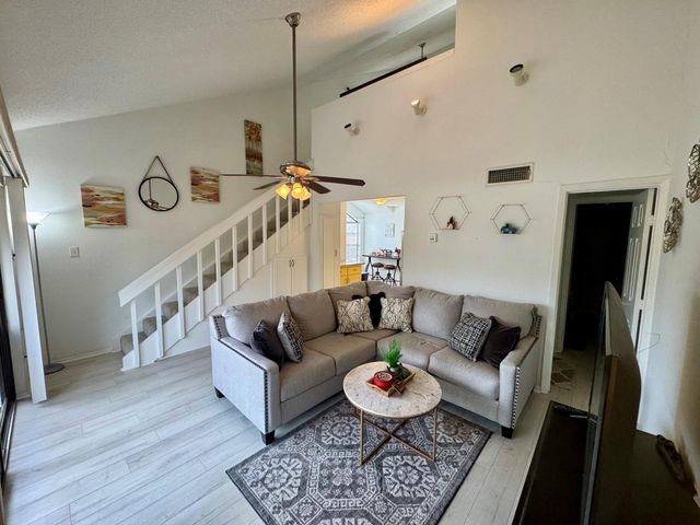 12900 Walden Road 820, Montgomery, TX 77356