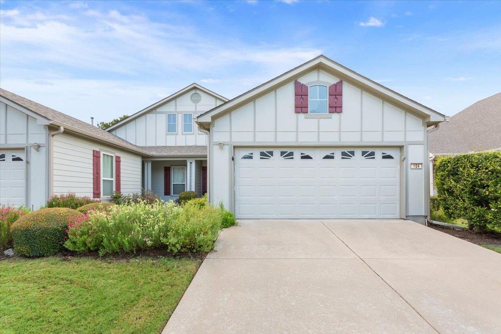 104 Bowie CIR, Georgetown, TX 78633