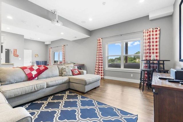 155 Lakefront Drive, Branson, MO 65616