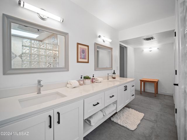 5798 E Paseo Cimarron, Tucson, AZ 85750