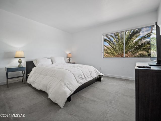 5798 E Paseo Cimarron, Tucson, AZ 85750