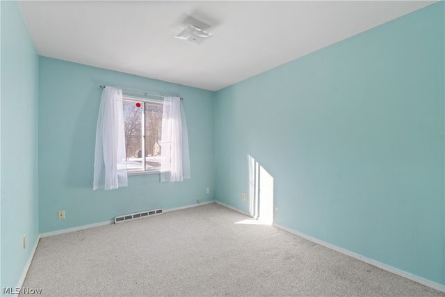 255 Taylor Road, Barberton, OH 44203