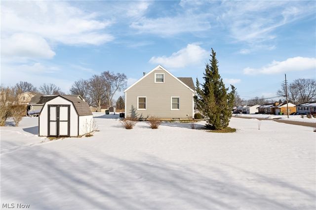 255 Taylor Road, Barberton, OH 44203