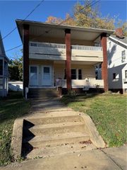 1235 18th Street NW 2, Canton, OH 44703