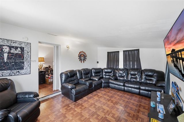 18830 NW 29th Pl, Miami Gardens, FL 33056