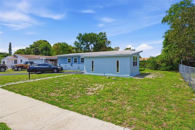 18830 NW 29th Pl, Miami Gardens, FL 33056