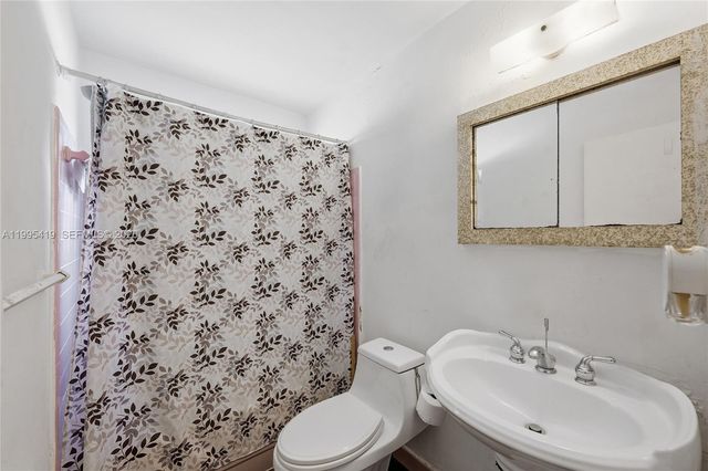 18830 NW 29th Pl, Miami Gardens, FL 33056