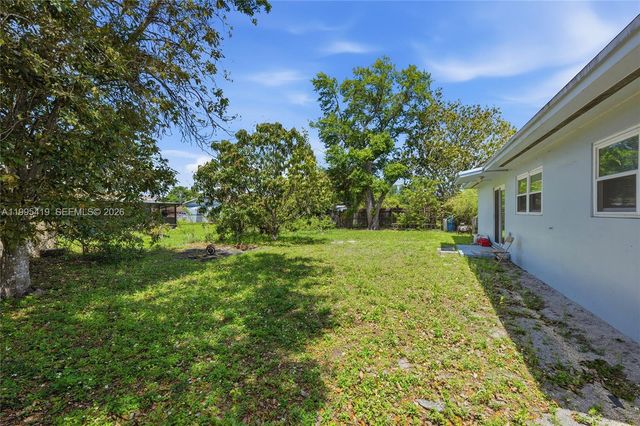 18830 NW 29th Pl, Miami Gardens, FL 33056