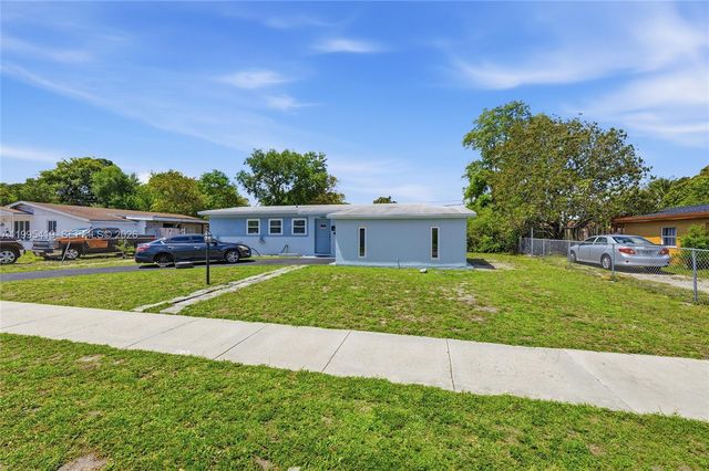 18830 NW 29th Pl, Miami Gardens, FL 33056