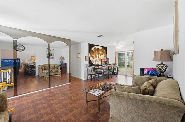 18830 NW 29th Pl, Miami Gardens, FL 33056