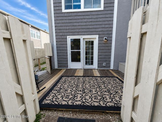 1935 Gardiner Ln APT A2, Louisville, KY 40205