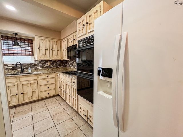 4104 PICASSO DRIVE, Wichita Falls, TX 76302