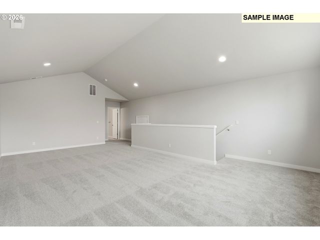 589 E Cleveland St, Carlton, OR 97111