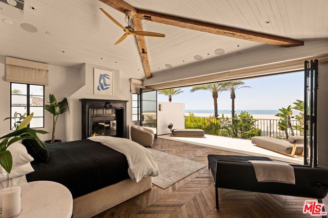 966 Palisades Beach Road, Santa Monica, CA 90403