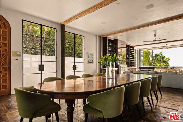 966 Palisades Beach Road, Santa Monica, CA 90403