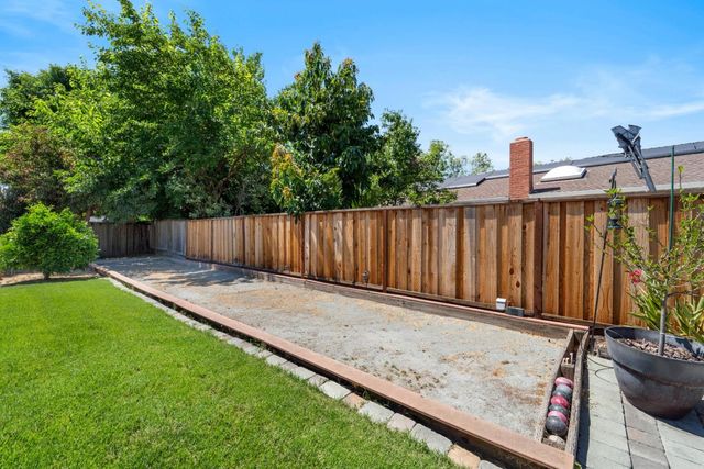 6055 Emlyn Court, San Jose, CA 95123