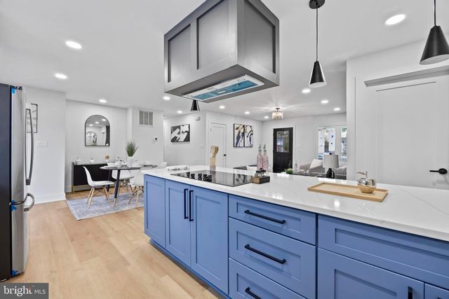 708 W JASPER CT, Sterling, VA 20164