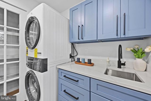 708 W JASPER CT, Sterling, VA 20164