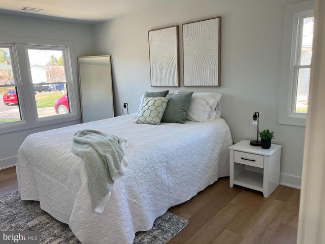 708 W JASPER CT, Sterling, VA 20164