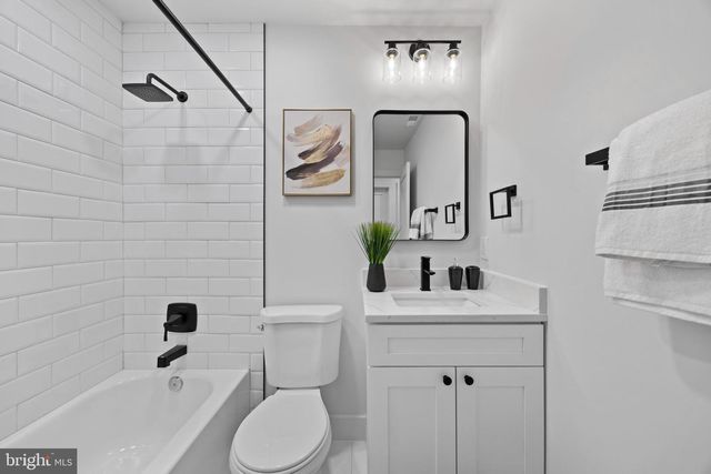 708 W JASPER CT, Sterling, VA 20164