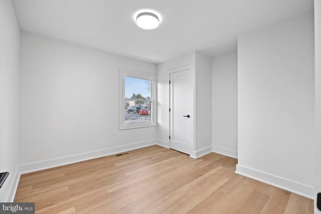 708 W JASPER CT, Sterling, VA 20164