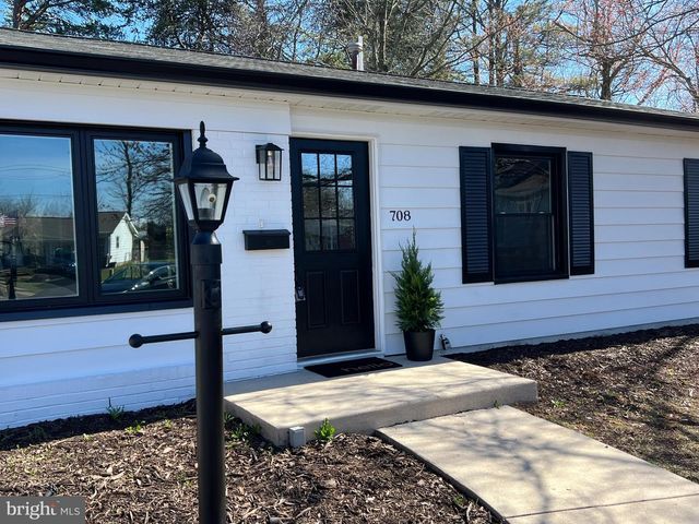 708 W JASPER CT, Sterling, VA 20164