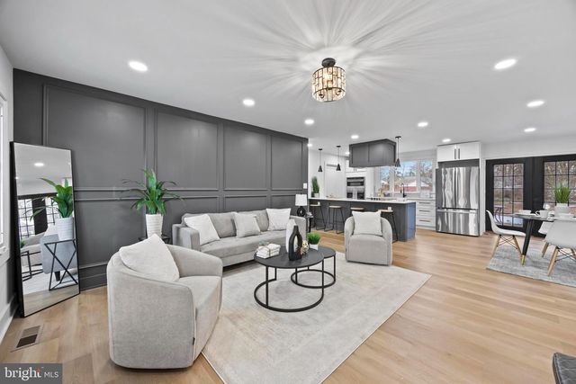 708 W JASPER CT, Sterling, VA 20164