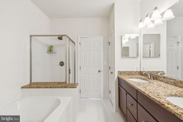 105 COMMODORE CT, Philadelphia, PA 19146