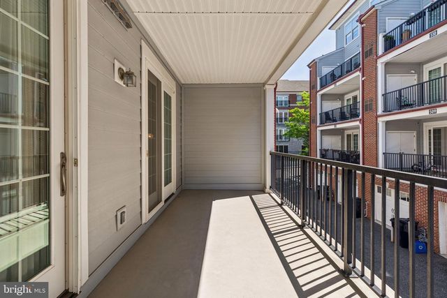 105 COMMODORE CT, Philadelphia, PA 19146