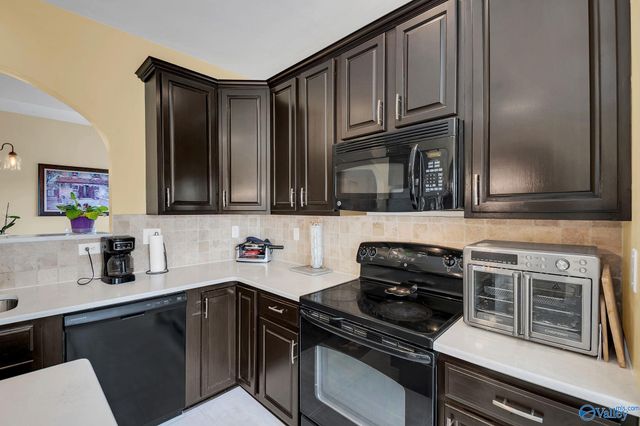 15651 Coach House Court NW, Harvest, AL 35749