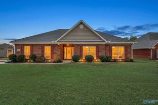 15651 Coach House Court NW, Harvest, AL 35749
