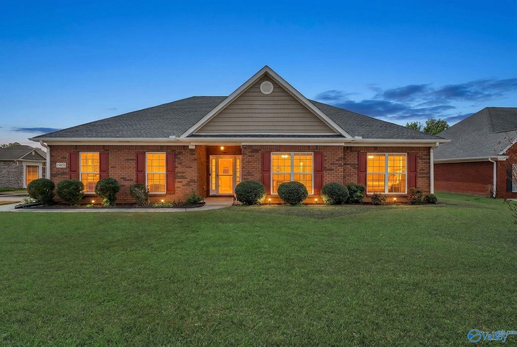 15651 Coach House Court NW, Harvest, AL 35749