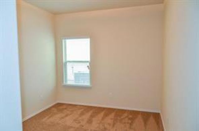 304 Chickadee LN, Leander, TX 78641