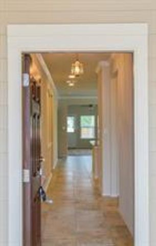 304 Chickadee LN, Leander, TX 78641