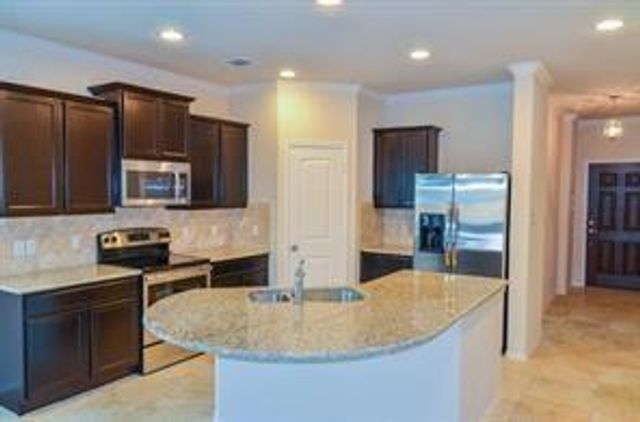 304 Chickadee LN, Leander, TX 78641