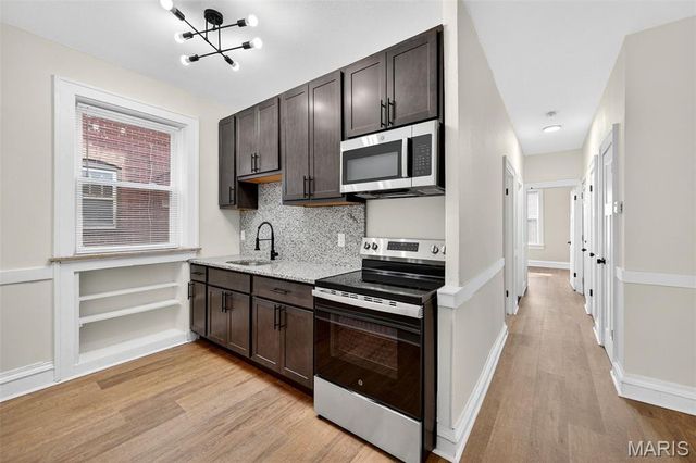 5803 S Kingshighway Boulevard 1S, St Louis, MO 63109