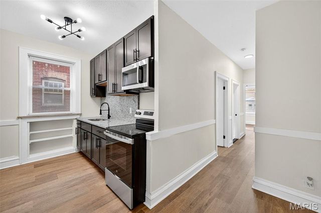 5803 S Kingshighway Boulevard 1S, St Louis, MO 63109