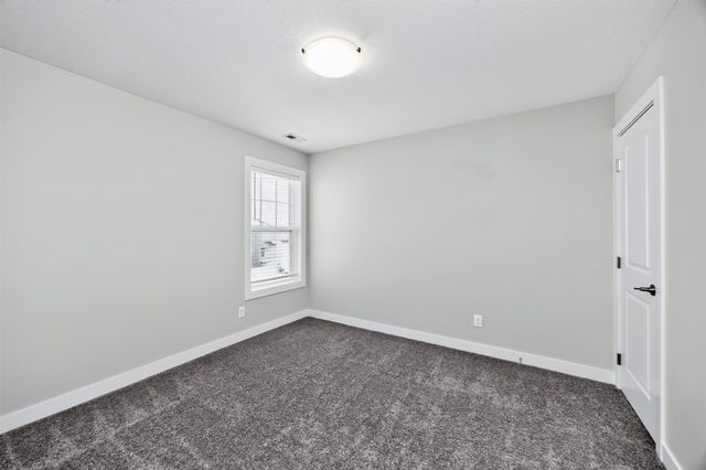 5430 154th Court, Urbandale, IA 50323