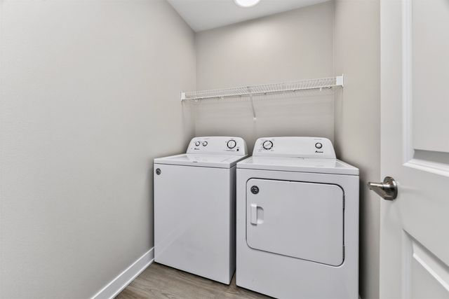 5430 154th Court, Urbandale, IA 50323