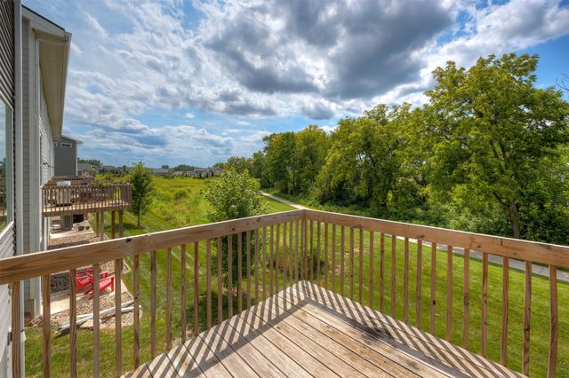 5430 154th Court, Urbandale, IA 50323