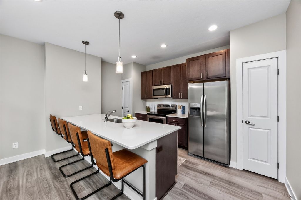 5430 154th Court, Urbandale, IA 50323