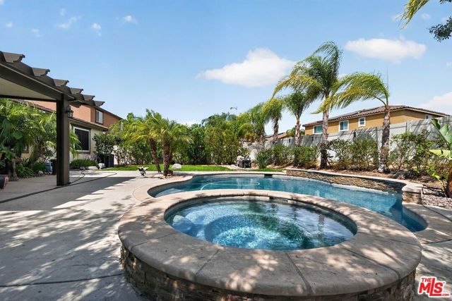 30272 Rustler Way, Menifee, CA 92584